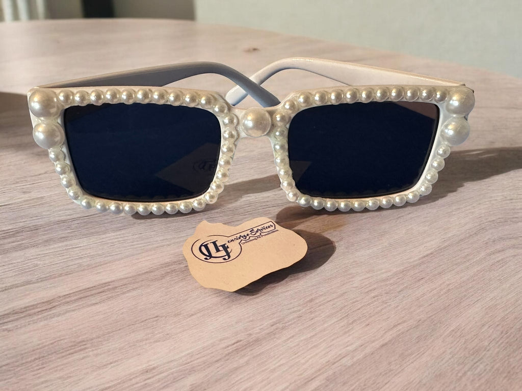 The JLJ Heirloom Frames- Pearl edition