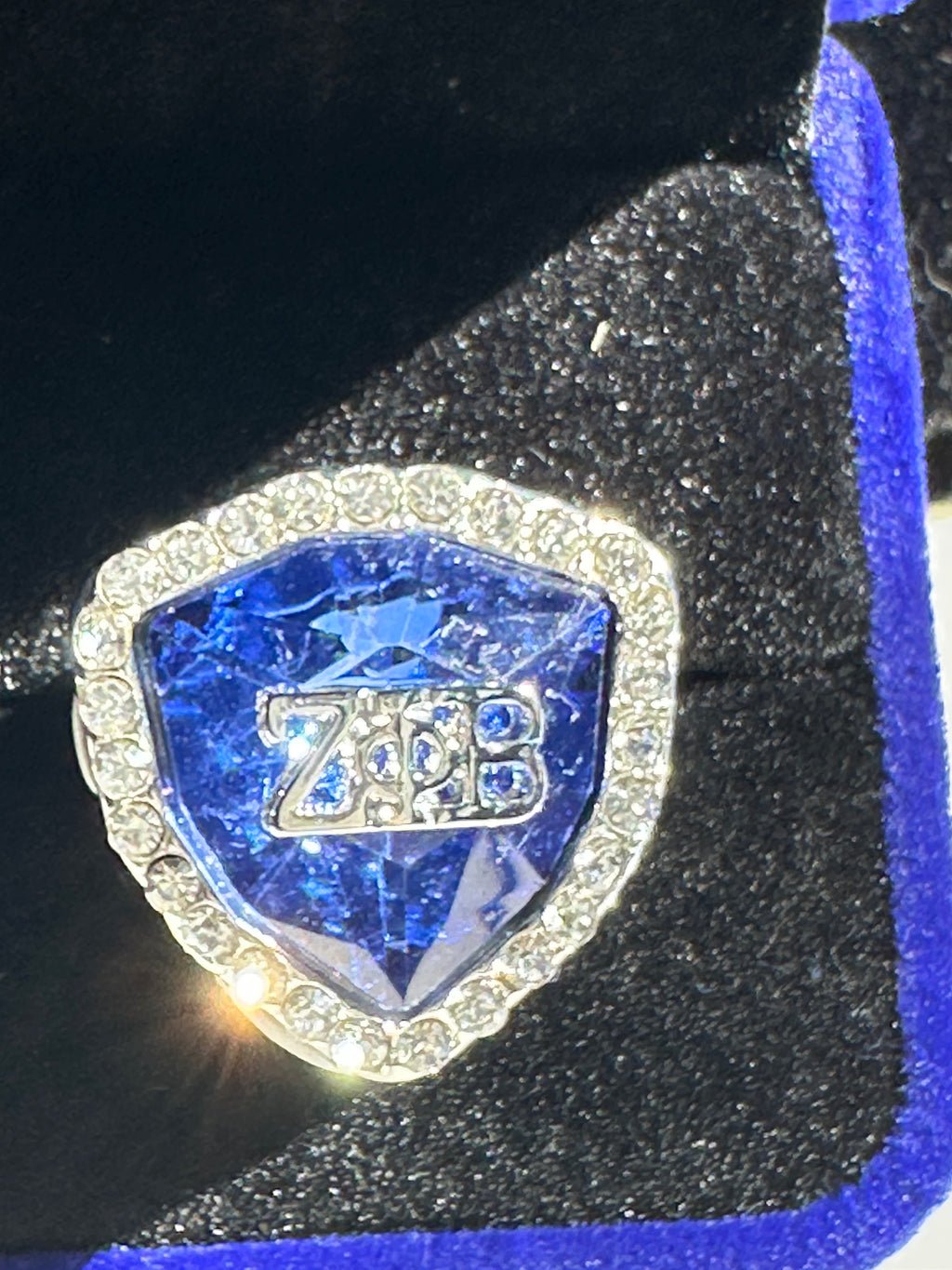 Zeta “Titanic” Sapphire ring