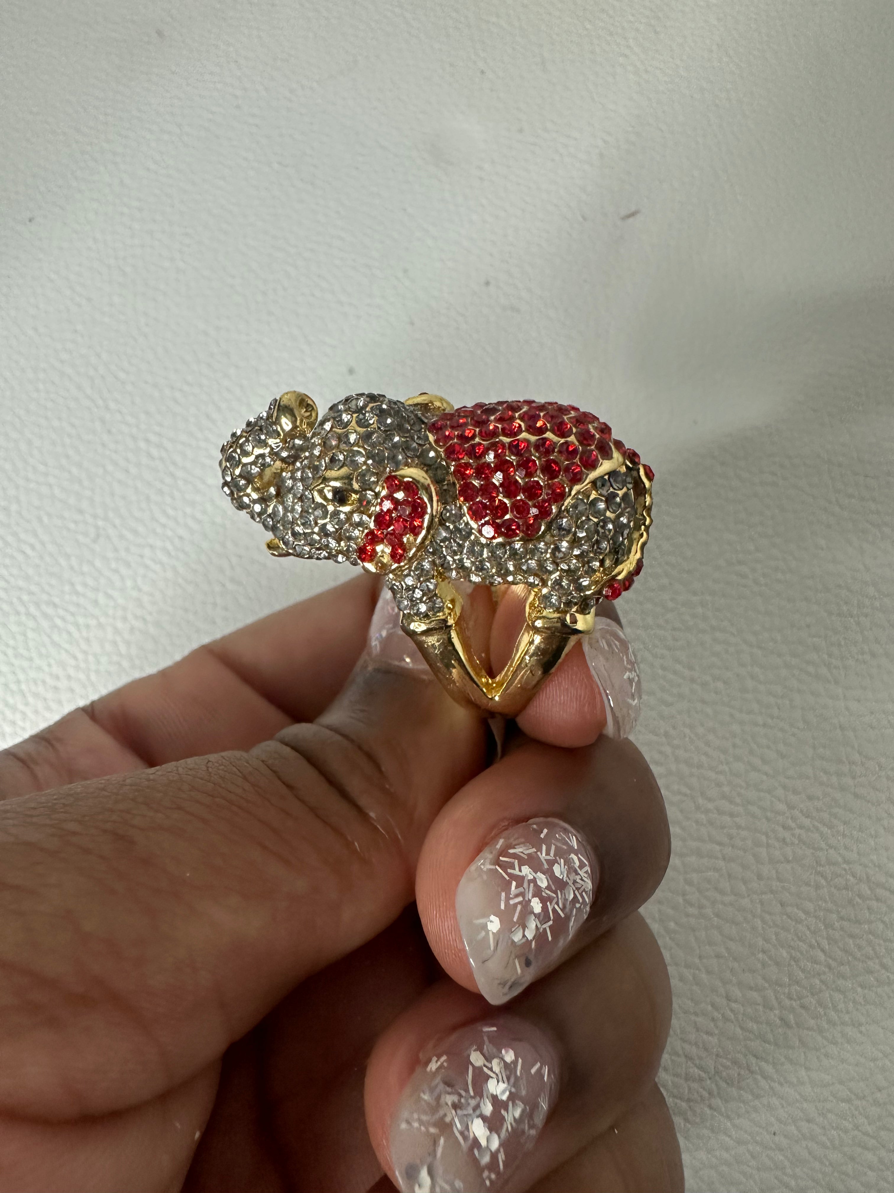 Elephant pave on ring