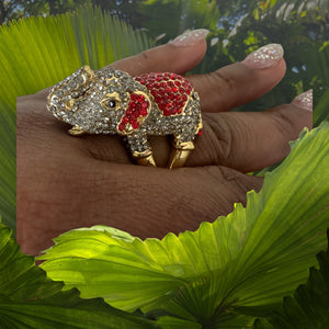 Elephant pave on ring