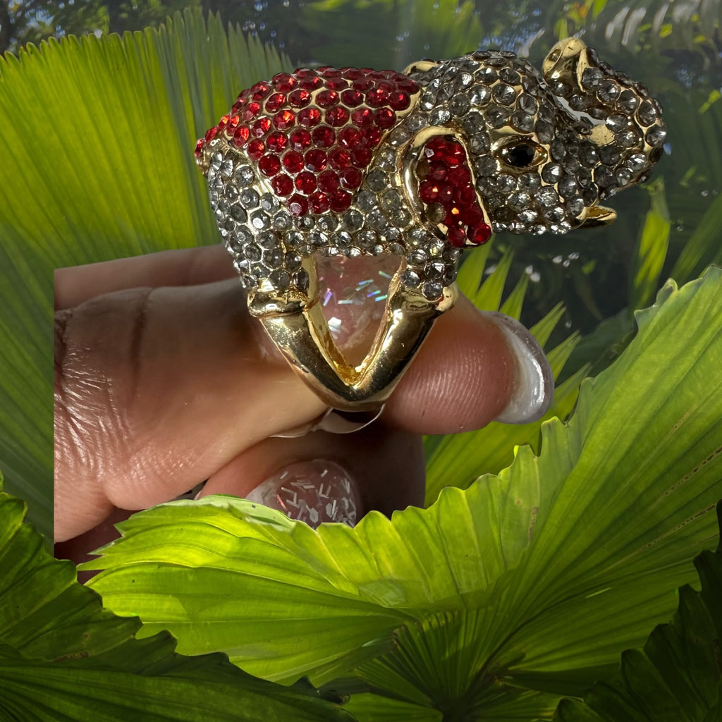 Elephant pave on ring