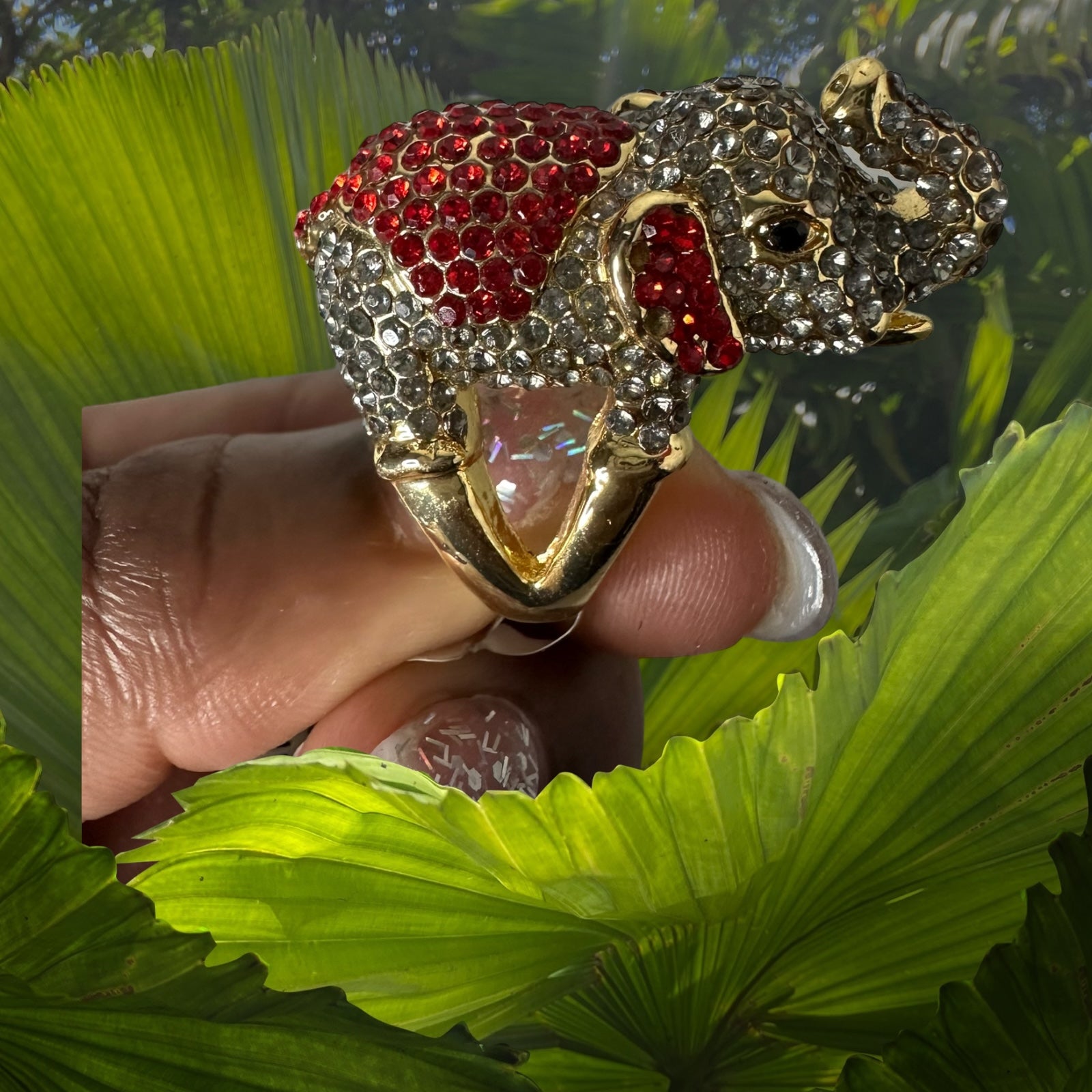 Elephant pave on ring