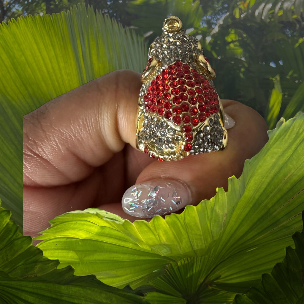 Elephant pave on ring