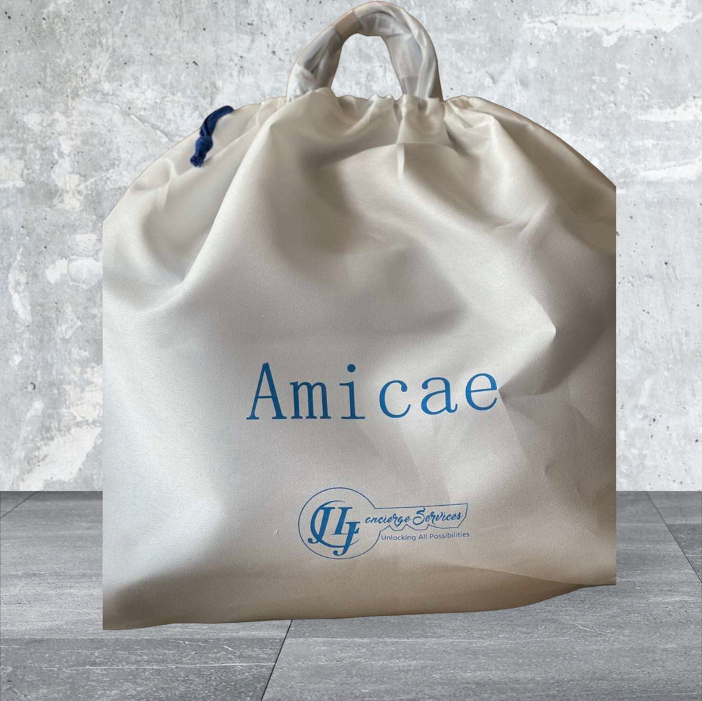 Amicae tote with wristlet
