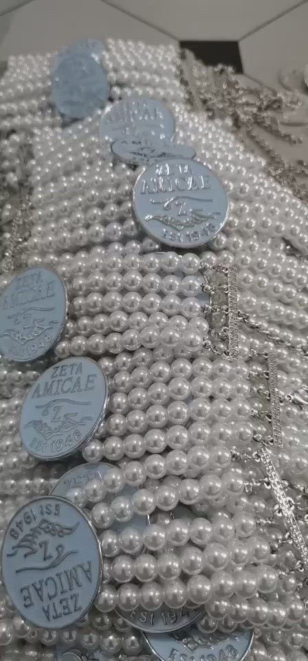 Zeta Amicae pearl set