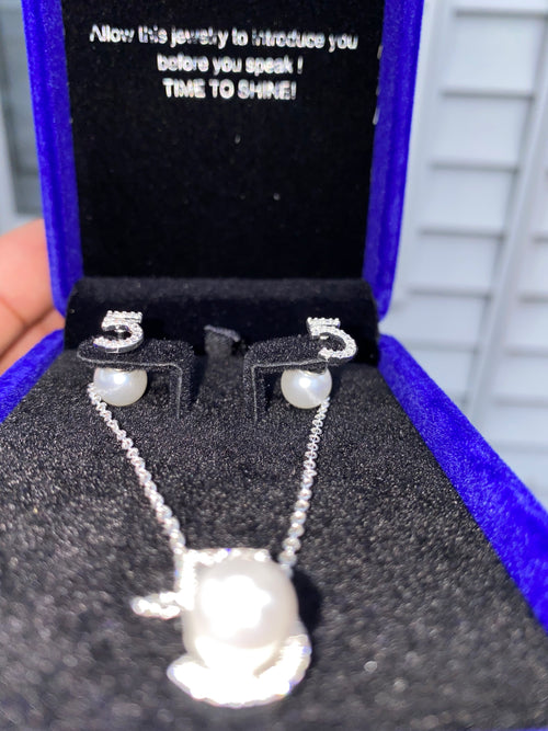 5 earring/necklace set