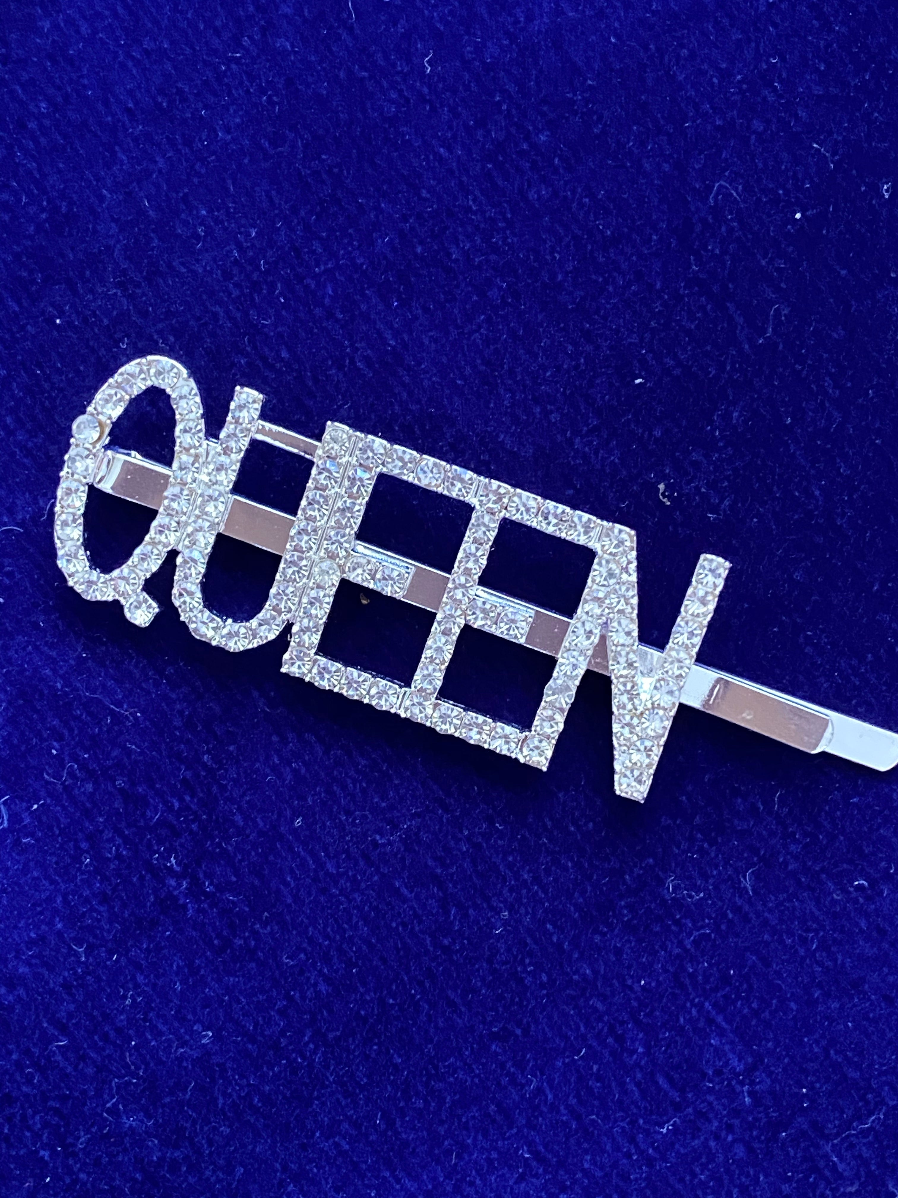 Queen hairpin