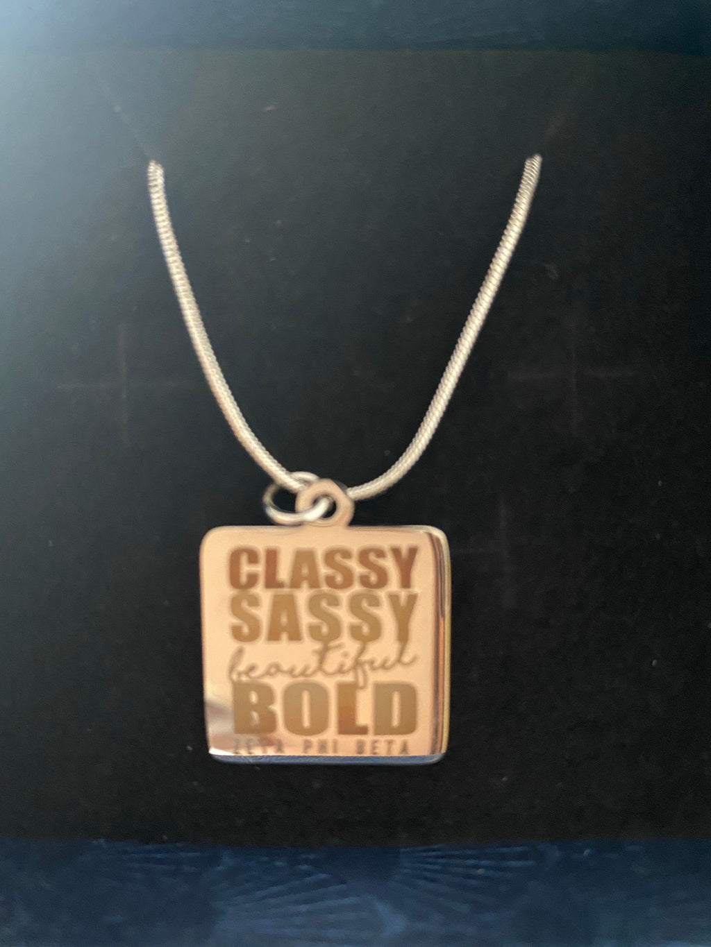 Zeta Classy charm with necklace