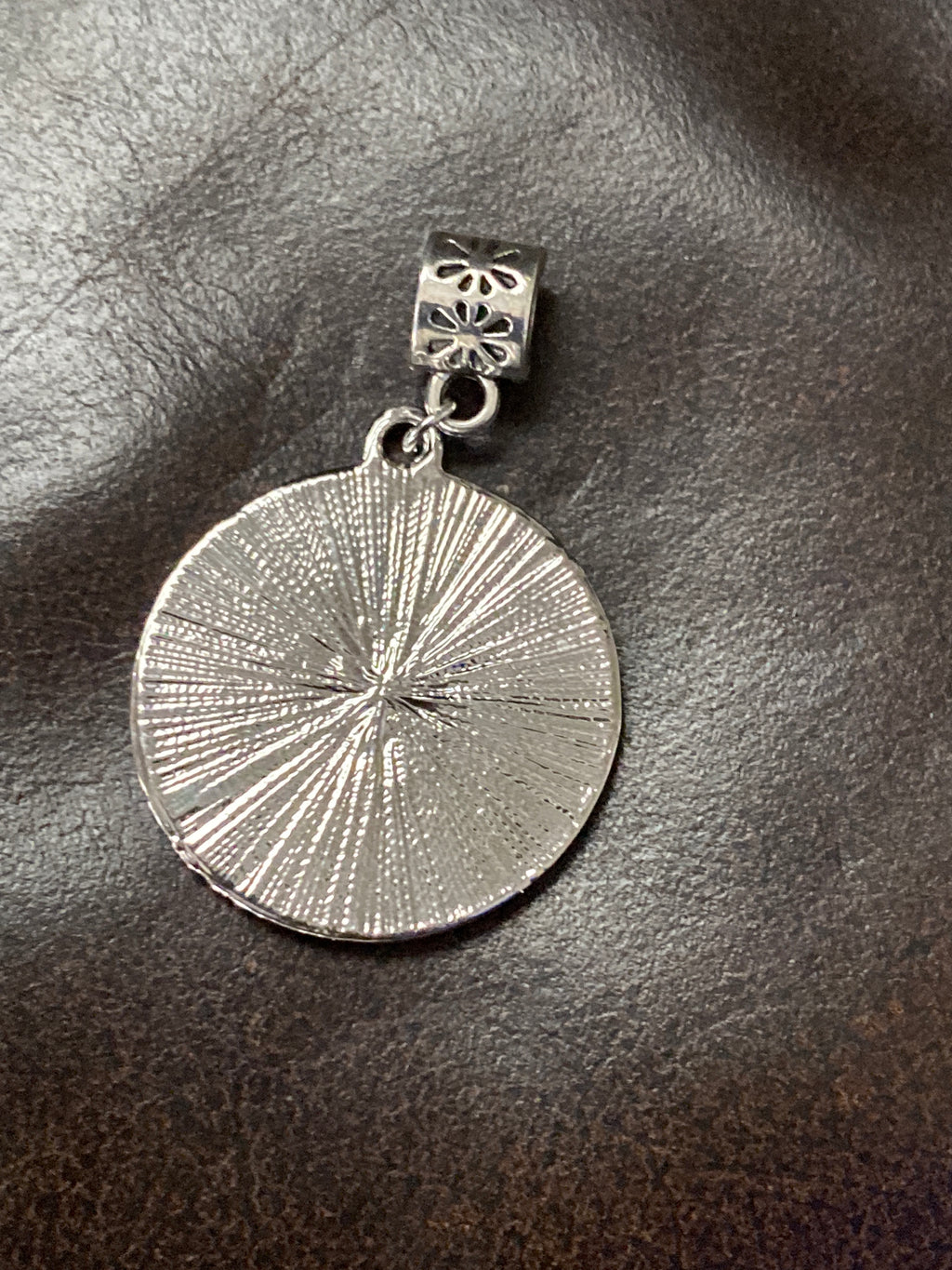 Amicae charm for bracelets