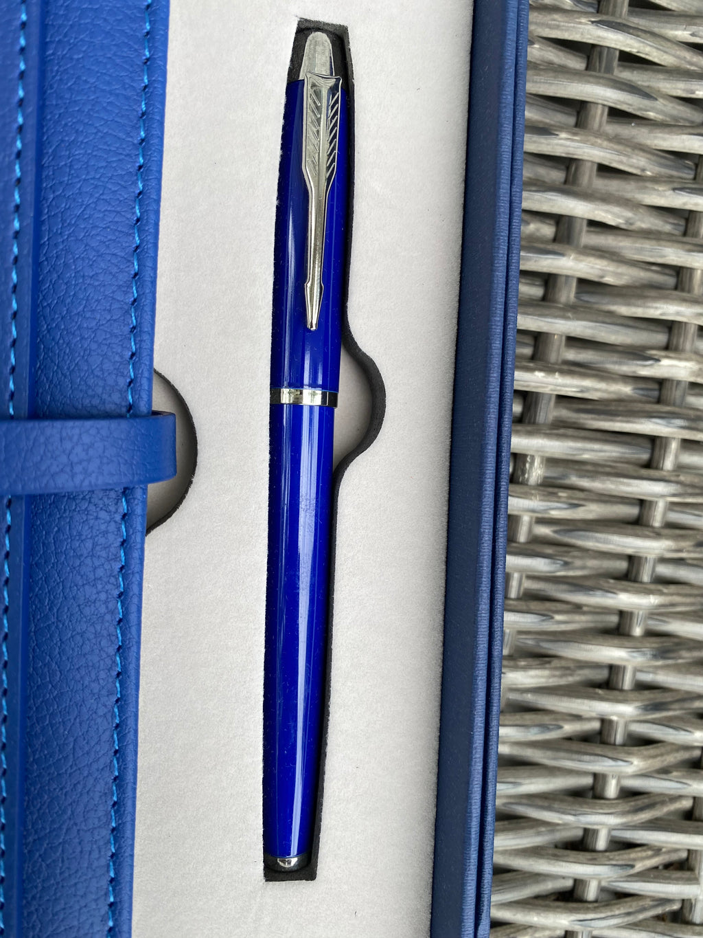 5.7x8.26 notebook & pen