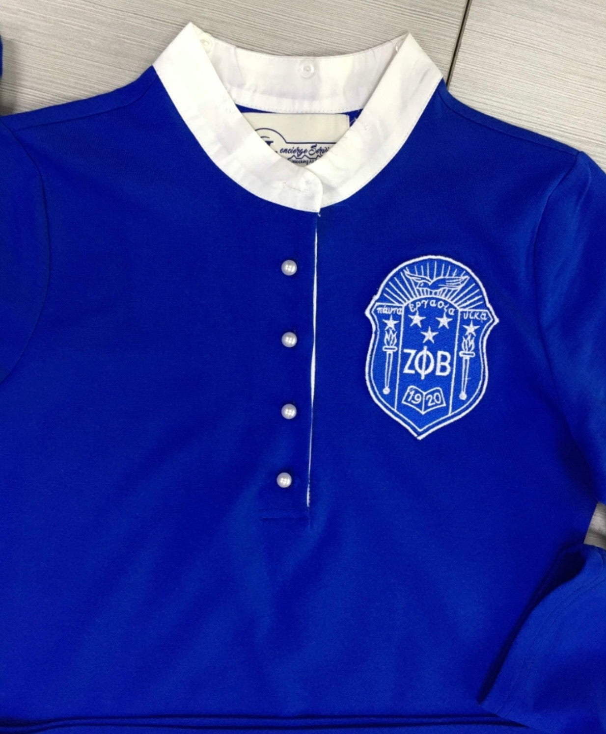 Zeta shield dress with removable pearl collar