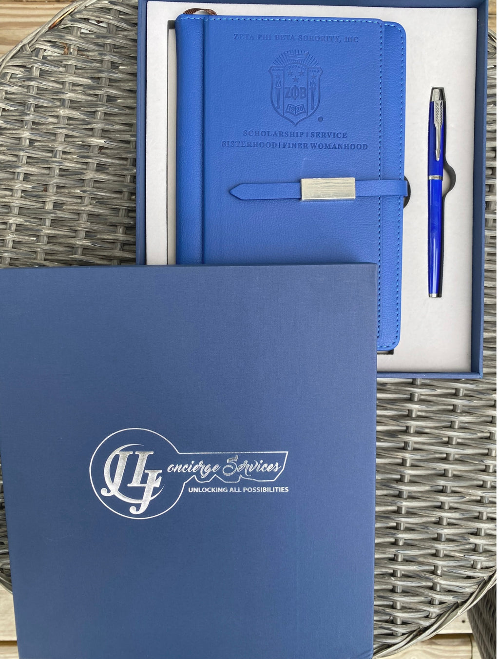 5.7x8.26 notebook & pen