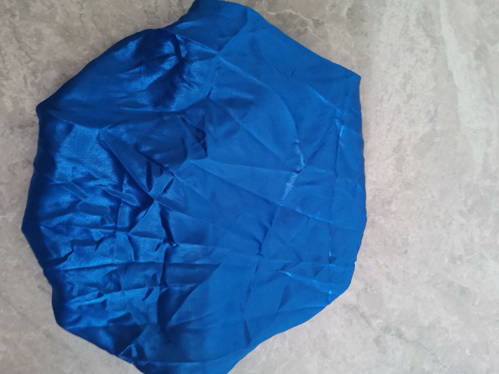 Reversible word art bonnet