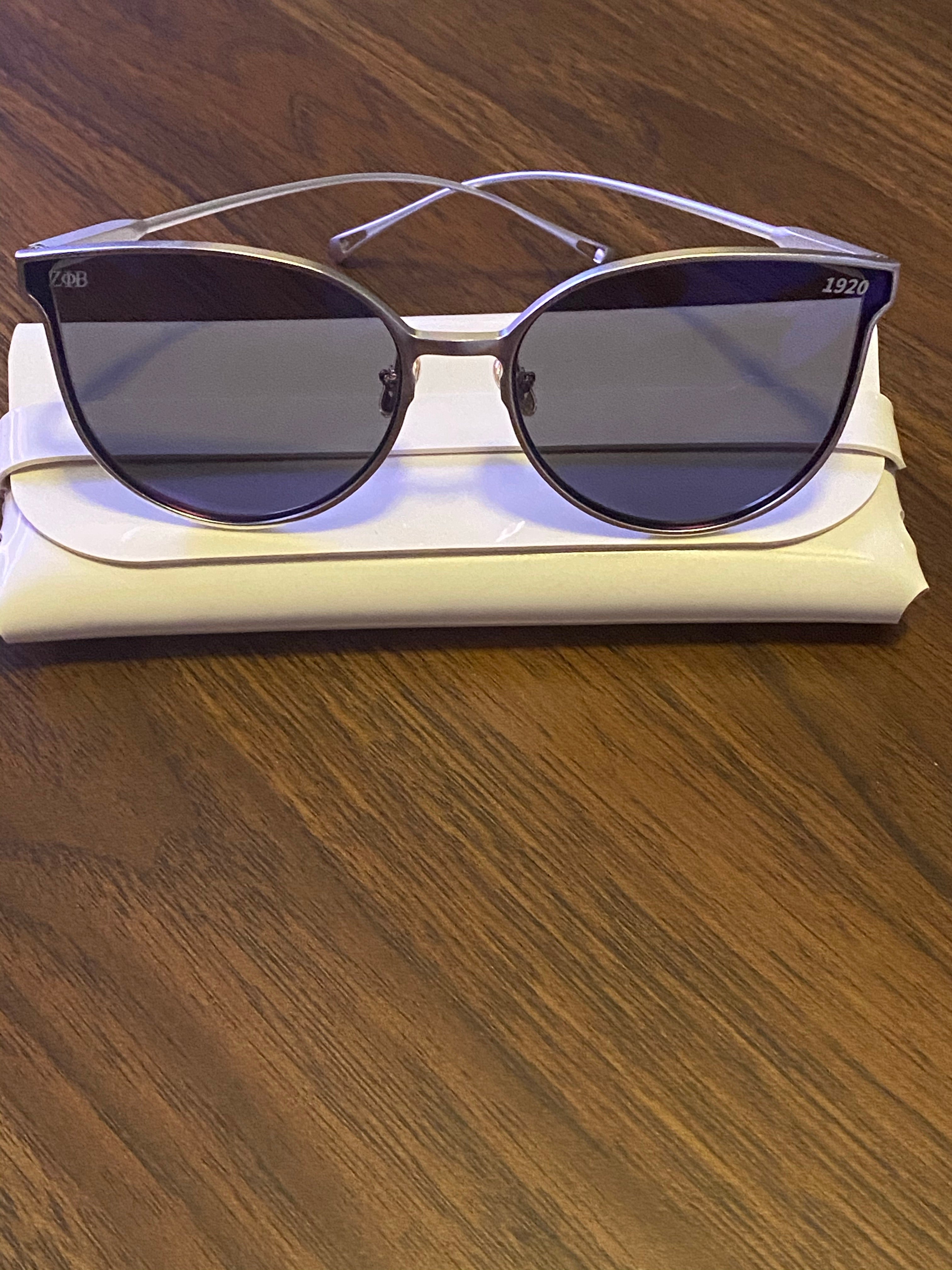 Authentic Zeta polarized sunglasses/glasses/shades