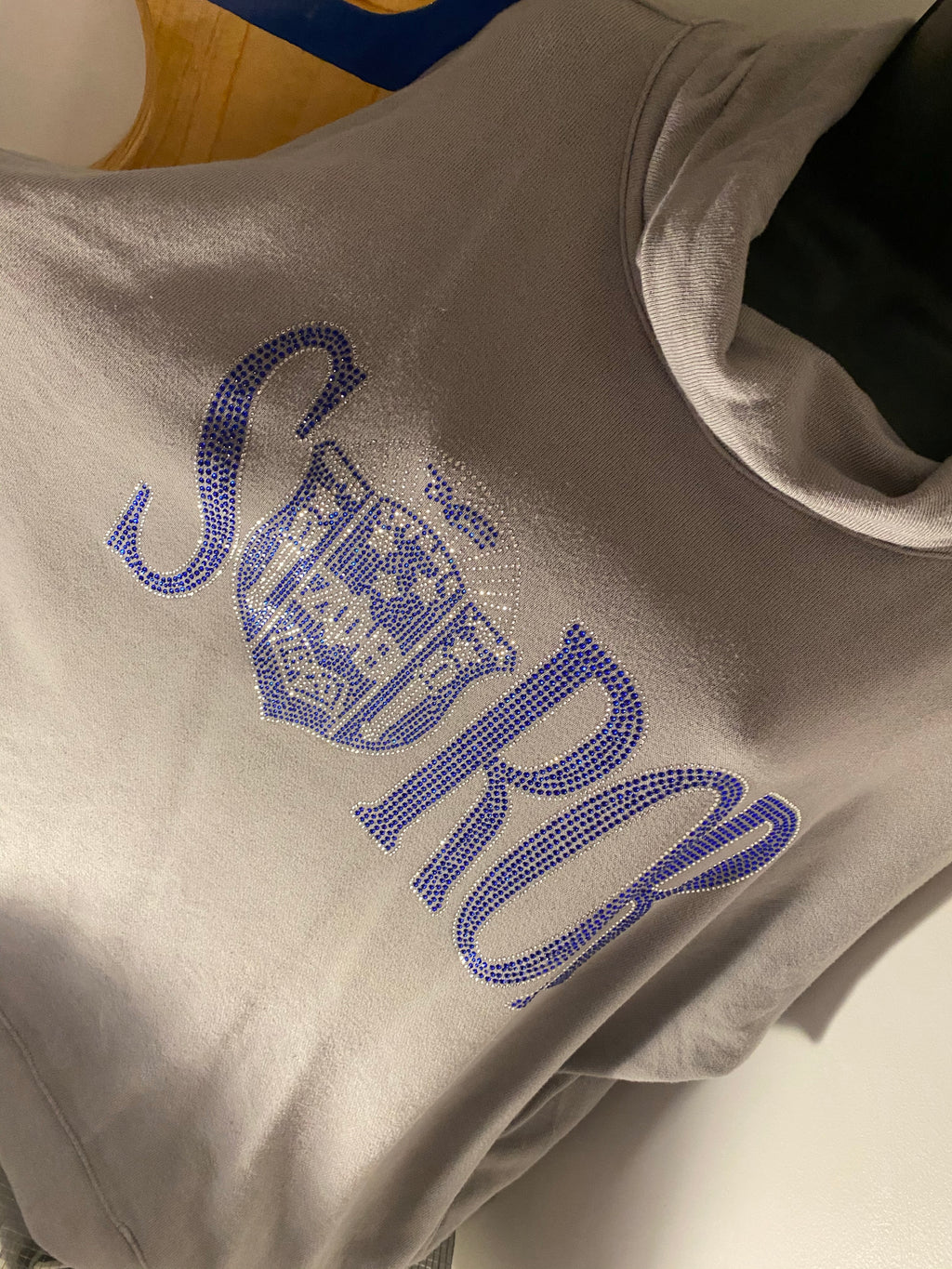 2XL Cowl neck sweatshirt with pockets