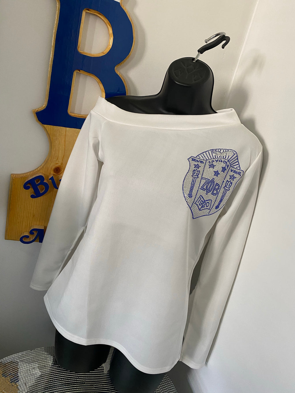 3/4 Off the shoulder shield shirt