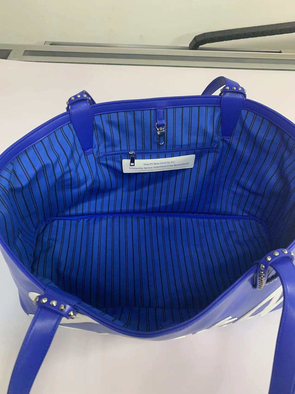 Oversized Zeta tote bag